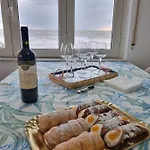 Dom wakacyjny House Mizzica Che Mare! *