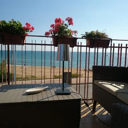 Будинок відпочинку House Mizzica Che Mare!