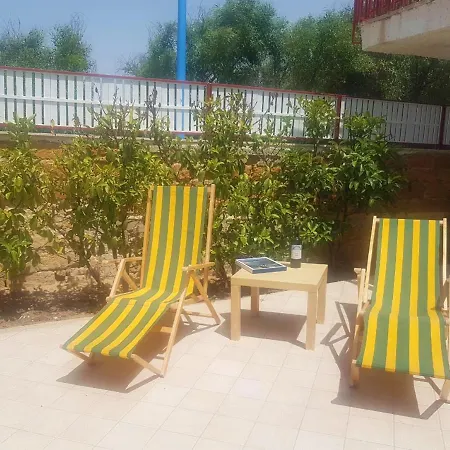 House Mizzica Che Mare! Дом отдыха