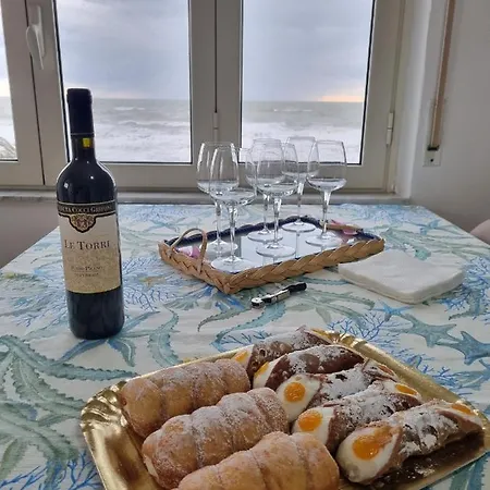 Дом отдыха House Mizzica Che Mare! *